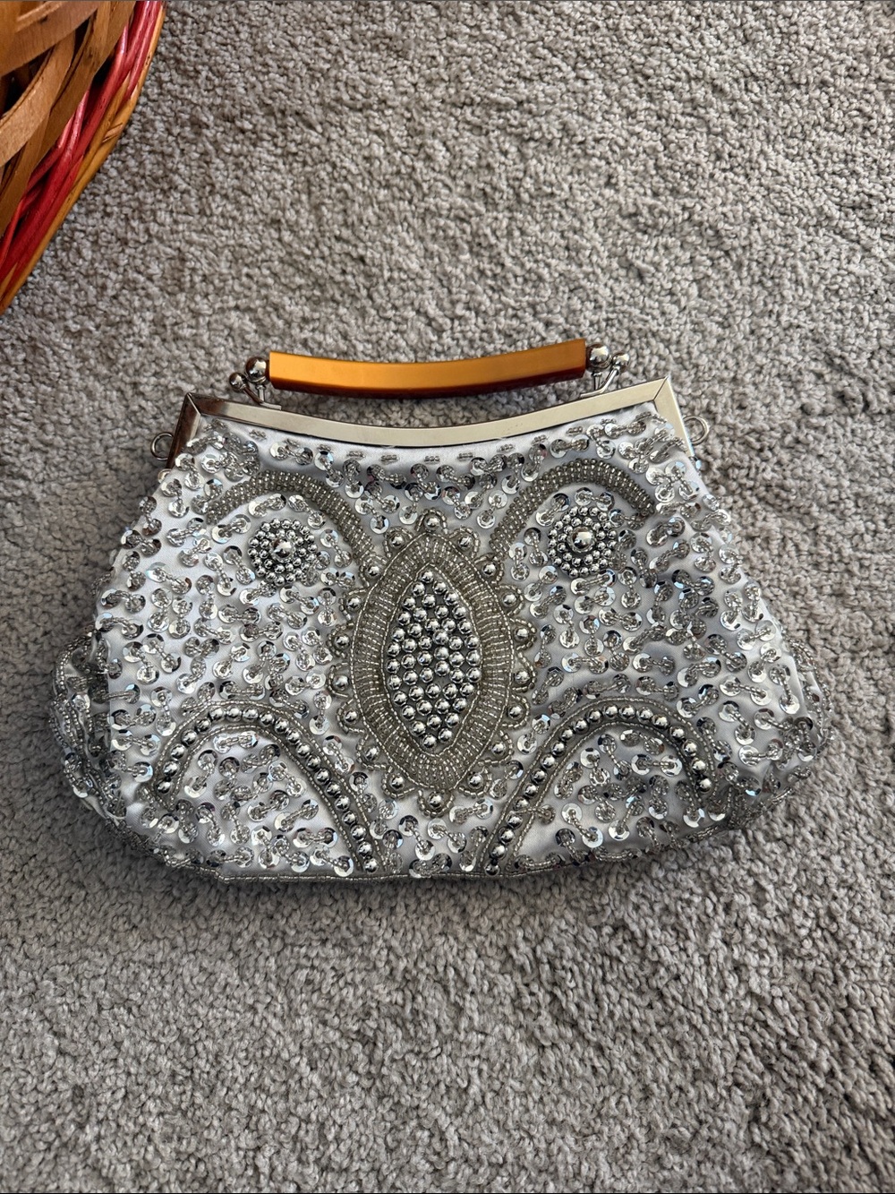 Crystal-Embellished Silver Evening Clutch with Top Handle